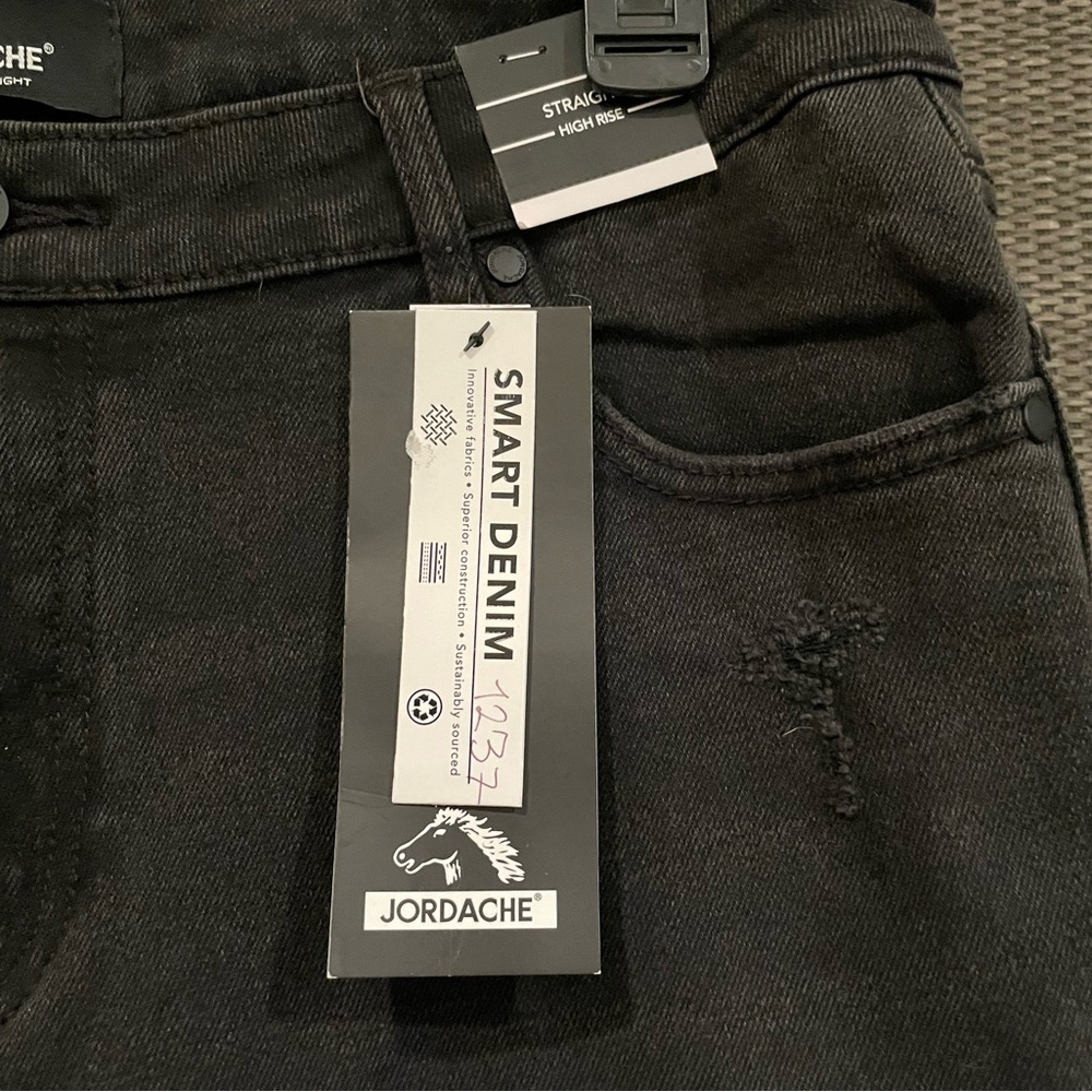 Jordache Straight High Rise - Picture 7 of 10
